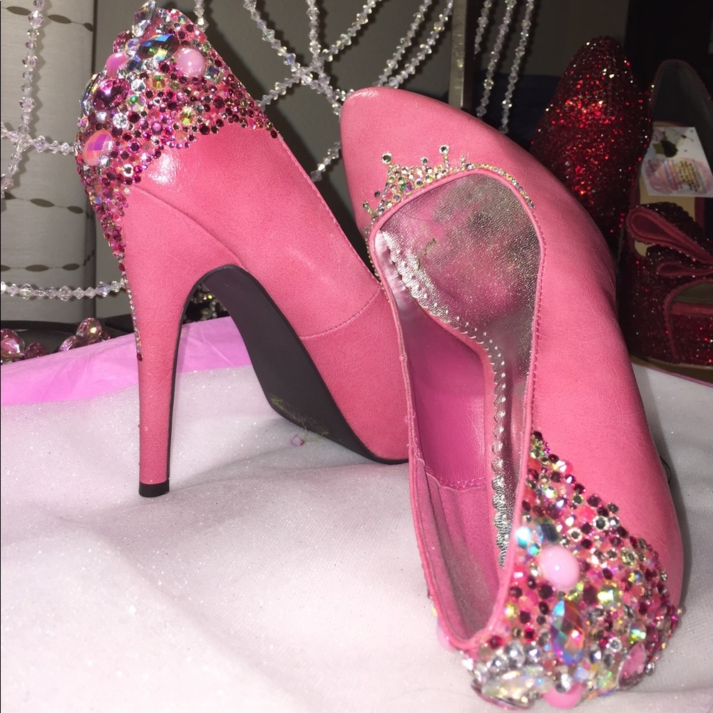 Crystal accented pink heels (NIB)